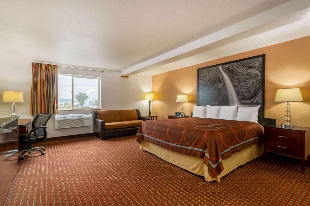 Super 8 By Wyndham The Dalles Or Exterior foto