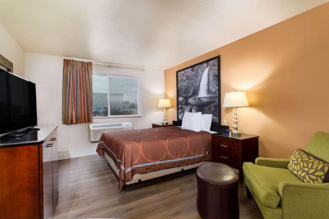 Super 8 By Wyndham The Dalles Or Exterior foto
