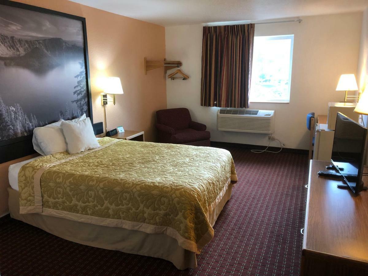 Super 8 By Wyndham The Dalles Or Exterior foto